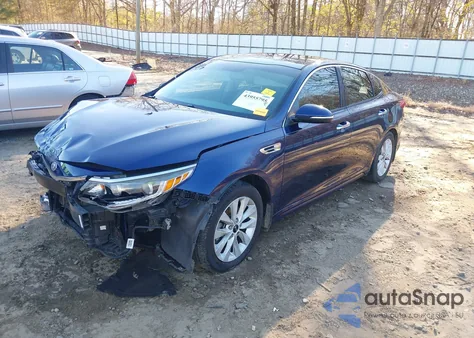 2016 Kia Optima Ex z USA, uszkodzony, nr VIN 5XXGU4L37GG113355